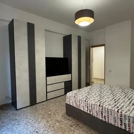 Marconi House Apartment *